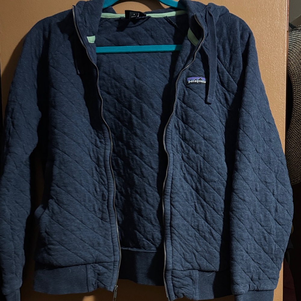 Women’s Blue Quilted Patagonia Hooded Jacket